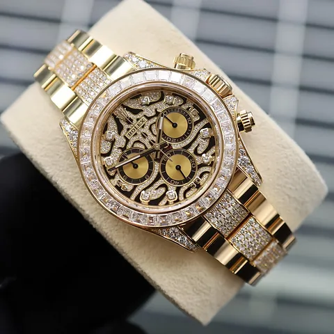 Rolex Daytona Ramzan Special Gold Diamond Metal Watch - Image 4
