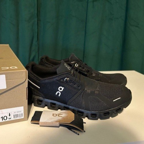 On Cloud 5 Waterproof running black - Image 4