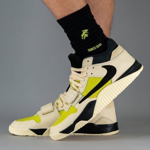 travis scott x jordan jumpman jack trainer bright cactus - Image 5