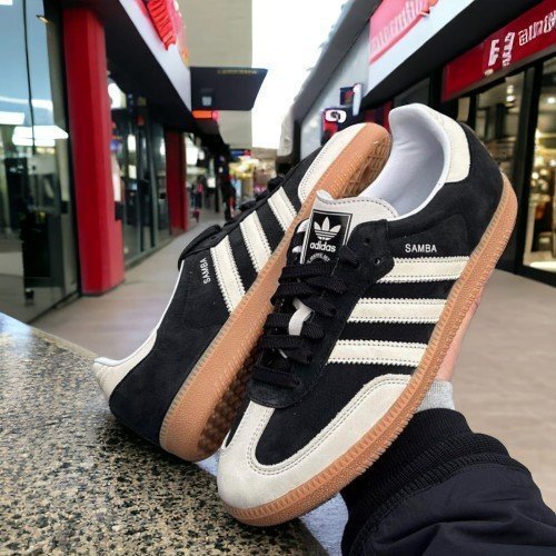 Adidass Samba Core Black Wonder White - Image 4