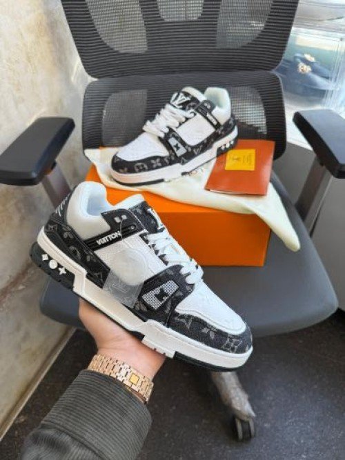 *Louis Vuitton LV Trainer Monogram Denim Black With Accessories - Image 8