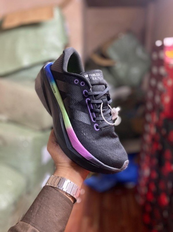 New Balanc e Fuelcell SC Elite V4 Running Shoes - Image 2