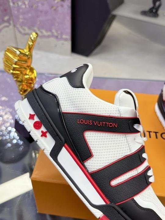 LOUI.S VUITTON ICONIC TRAINER WHITE RED - Image 5