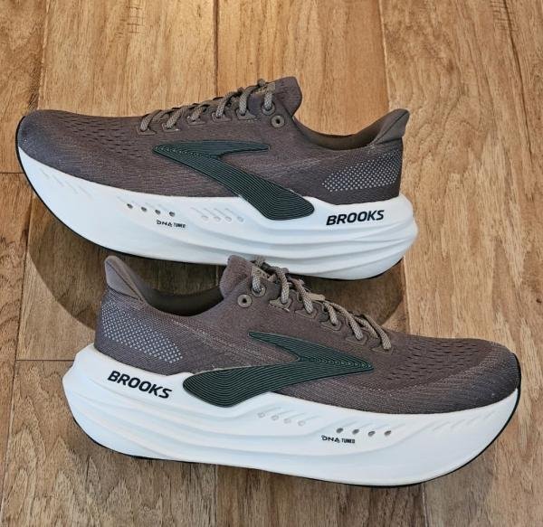 Brooks Glycerin Max Brown Olive - Image 2