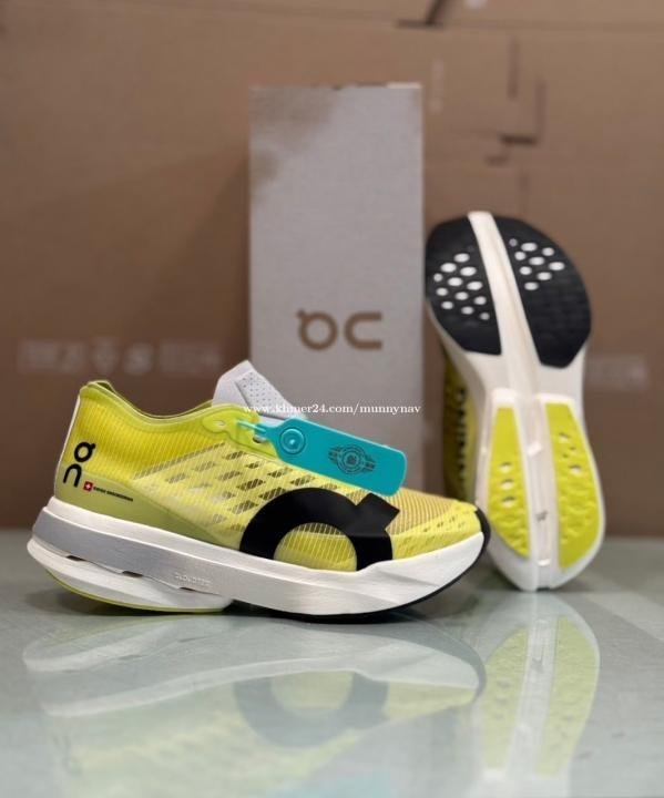 ON CLOUDBOOM STRIKE LIMELIGHT - Image 3