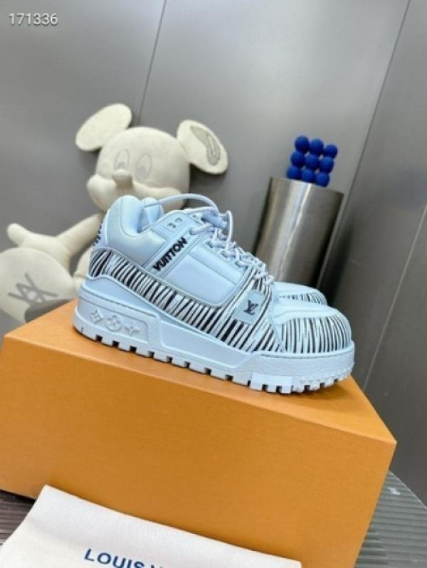 Louiss Vuitton x Park Seo Bo Trainer Maxi Sneaker - Image 4