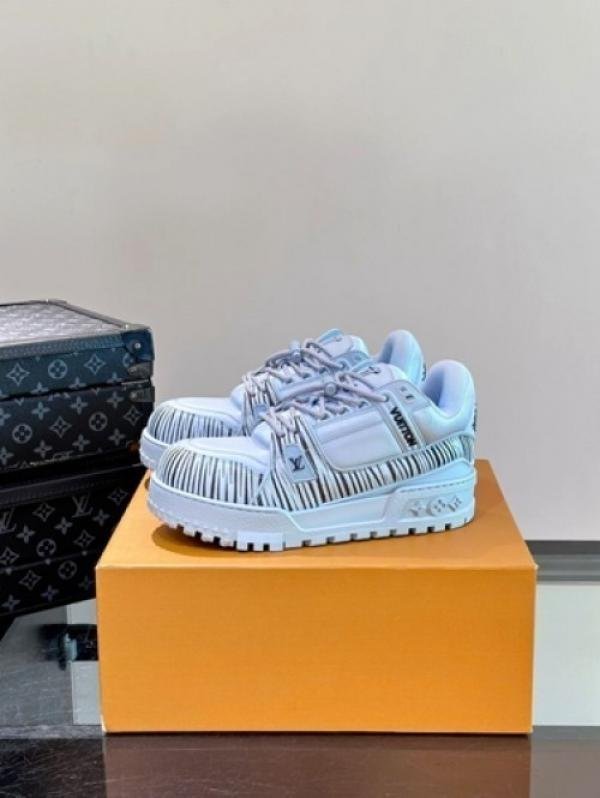 Louiss Vuitton x Park Seo Bo Trainer Maxi Sneaker - Image 7
