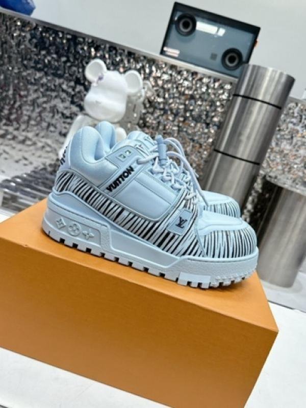Louiss Vuitton x Park Seo Bo Trainer Maxi Sneaker - Image 5