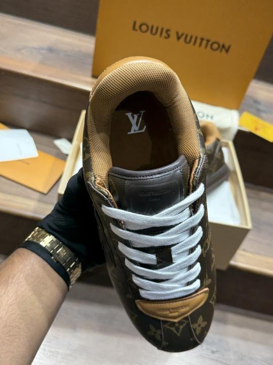 LOUIS VUITTO_N BUTTERSOFT BROWN PREMIUM SNEAKER - Image 6