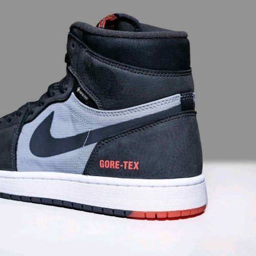 Nikee AIR JORDAN 1 ELEMENT GORE-TEX BLACKINFRARED - Image 9
