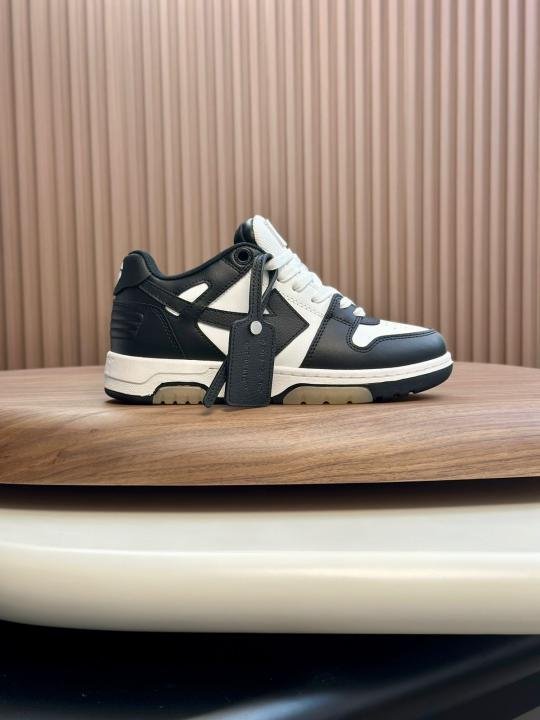 Off-White Out Of Office Low top WhiteBlack Sneaker - Image 5