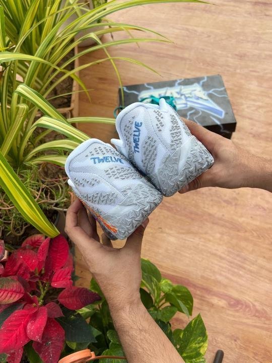 Nik e JA 3 Light Show greywith og box - Image 6