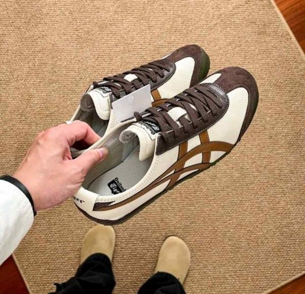 ONITSUKA TIGER MEXICO 66 OATMEAL BROWN - Image 2