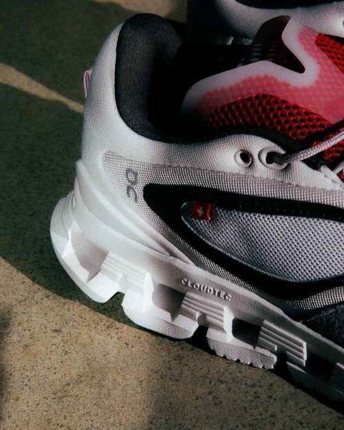 On Running Cloud X FKA Twigs Lily 5022 - Image 7