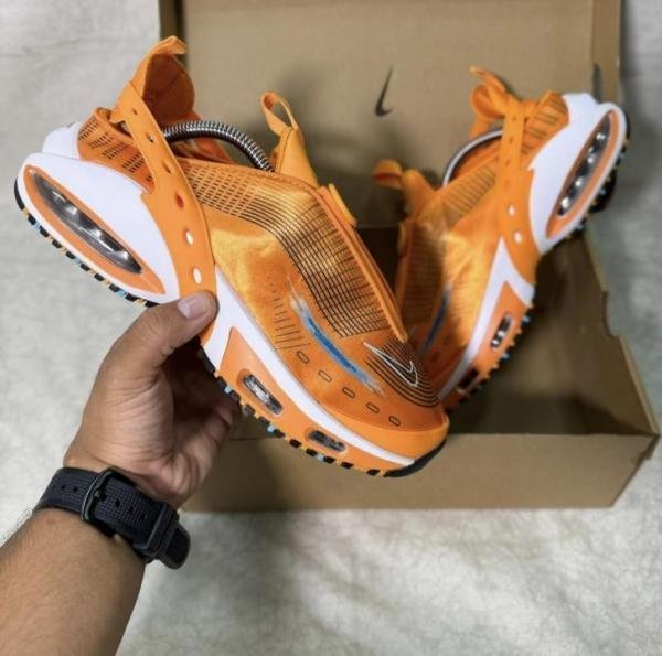 Nik.e AirMax Craze Laser Orange