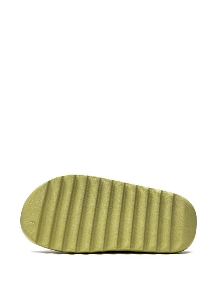 Adidass Yeezy Slide Desert Sand - Image 4