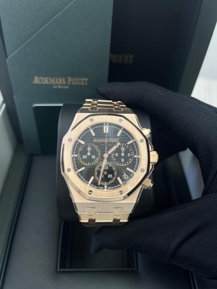 Audemars Piguet Royal Oak Chronograph - Image 3