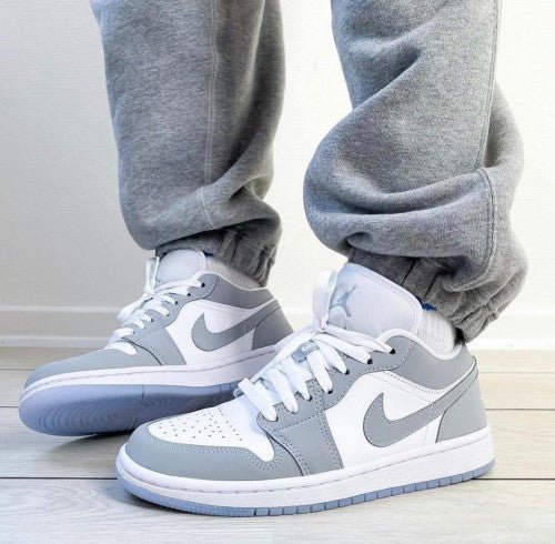 Branded retro 1 Wolf Grey Low - Image 2