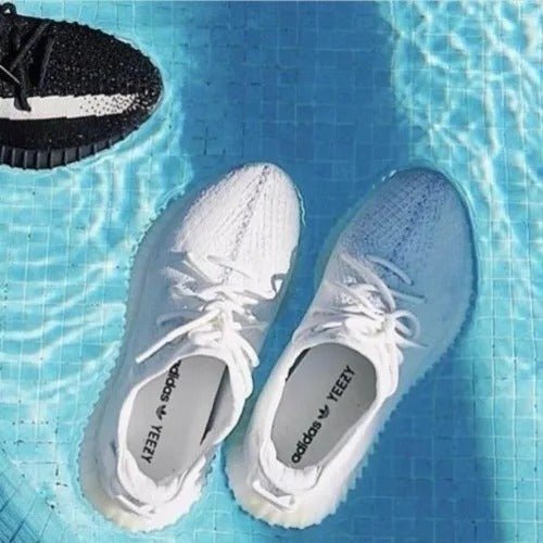 Branded Yezzy Boost 350 V2 Oreo Sply For Mens - Image 2