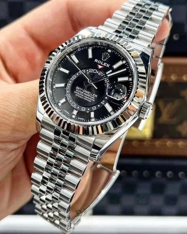 ROLEX OYSTER PERPETUAL SKY DWELLER - Image 5