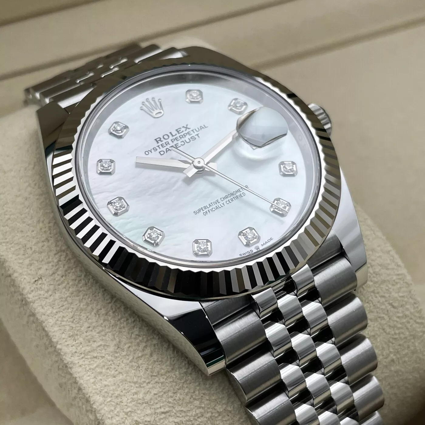 Rolex Date just 41 bright white , diamond-set - Image 5