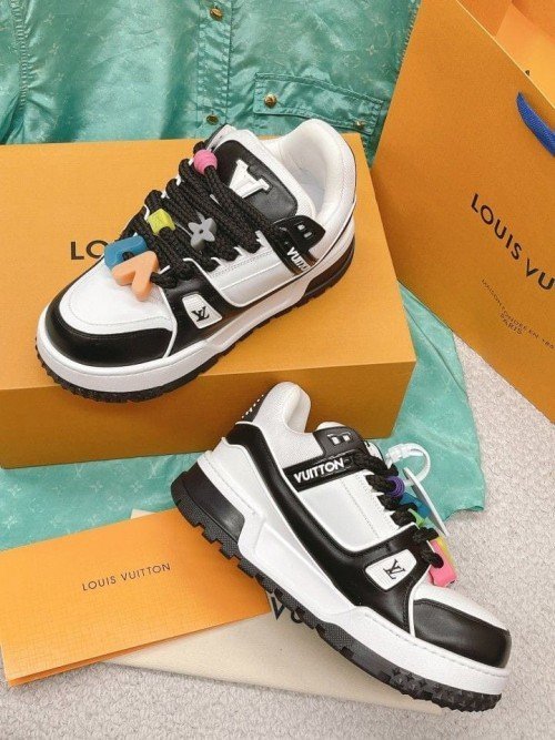Louis Vuitton MAXI Trainer Black White TOP BATCH UA - Image 3