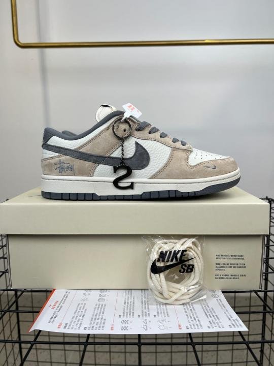 dunk low x stusy rice white carbon 384  TOP BATCH UA - Image 3