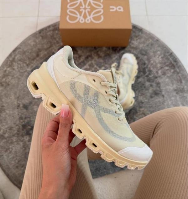 ON CLOUD VENTURE X LOWE EGG SHELL TOP BATCH UA - Image 4