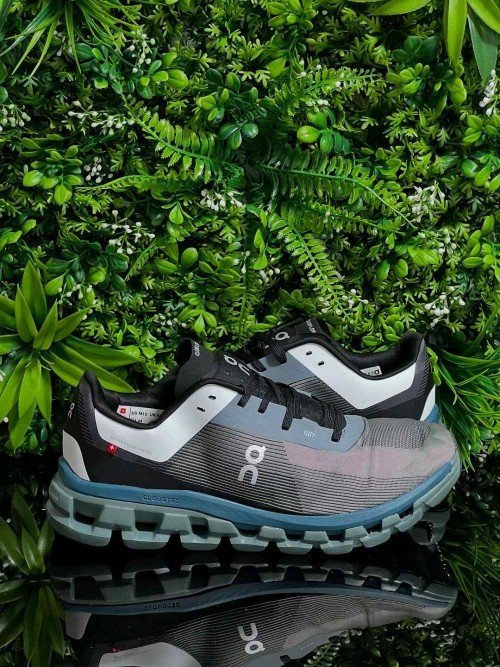 On Cloud flow 4 Pearl Black 5027 TOP BATCH UA - Image 4