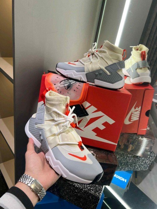 Nike Air Huarache Grip QS White TOP BATCH UA - Image 2