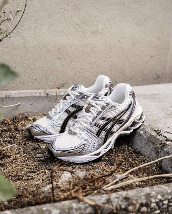 Asiccs Gel Kayano 14 Cream Metallic Plum With OG Keychain TOP BATCH UA - Image 5
