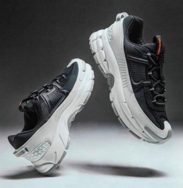 Nike Zoom Vomero Roam TOP BATCH UA - Image 3