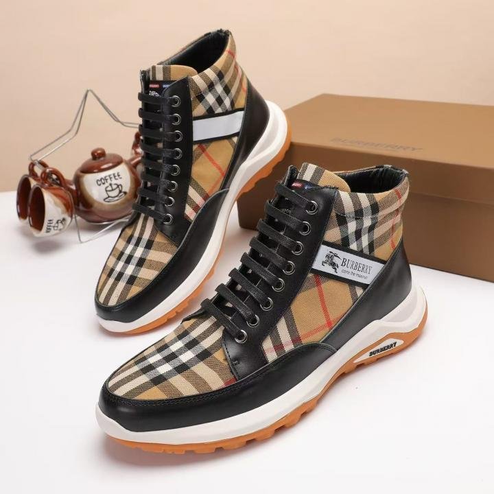 BURBERRY IMPORTED PREMIUM SNEAKER TOP BATCH UA - Image 3