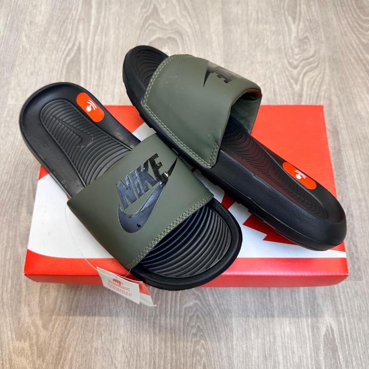 Nike Victori One Green Black Flip-Flop