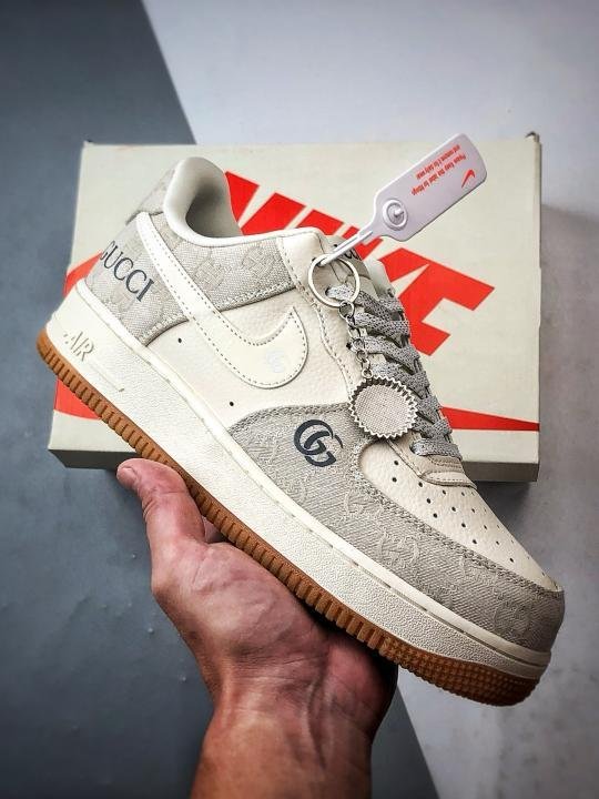 NIKE AIRFORCE 1 LOW X GUCCI WHITEGREY TOP BATCH UA - Image 4