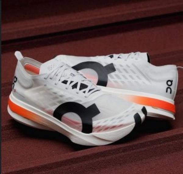 ON RUNNING CLOUD Stike BOOM WHITE with cloud extra insole TOP BATCH UA - Image 4