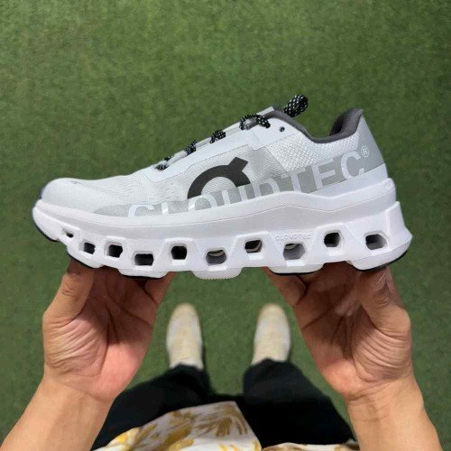OnRunning Cloudmonster - White Black TOP BATCH UA - Image 3
