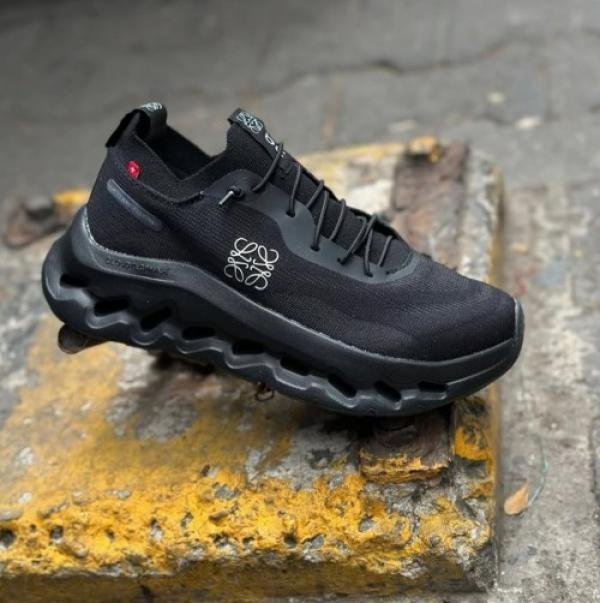 Loewe X On Cloudtilt All Black TOP BATCH UA - Image 5