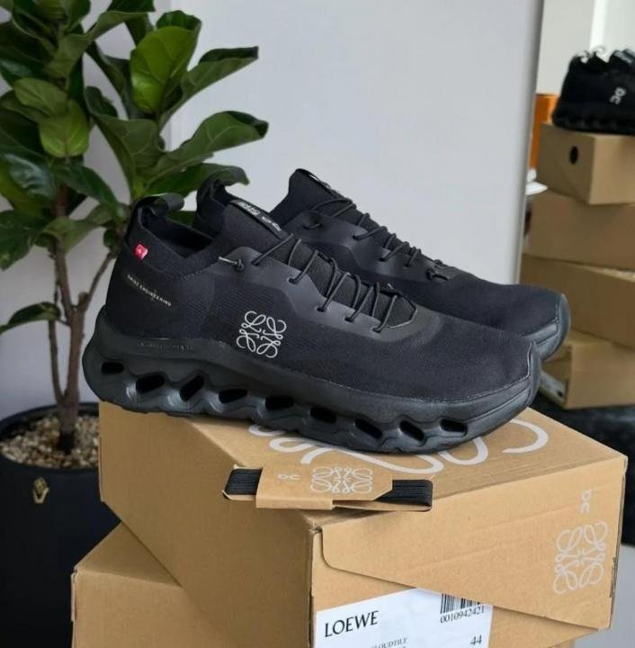 Loewe X On Cloudtilt All Black TOP BATCH UA - Image 3