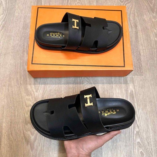Hermes Chypre Soft Comfort All Black Sandal