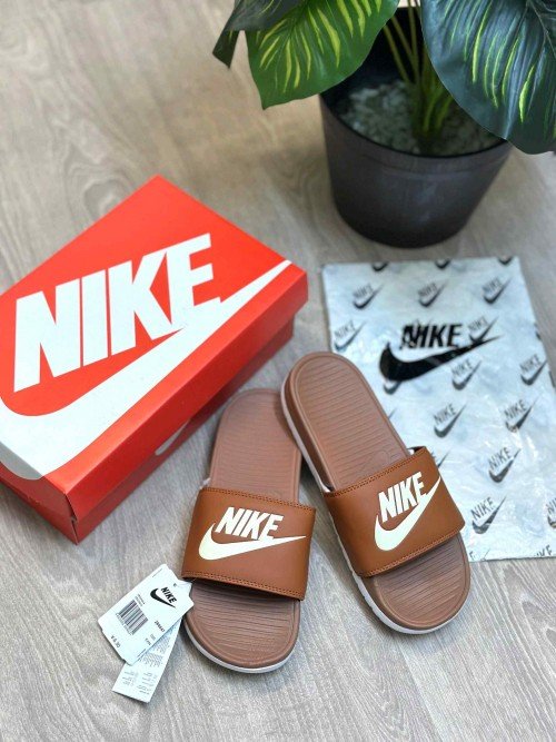 Nike Ultra Comfort Soft Cusion Khaki White Flip Flop - Image 2