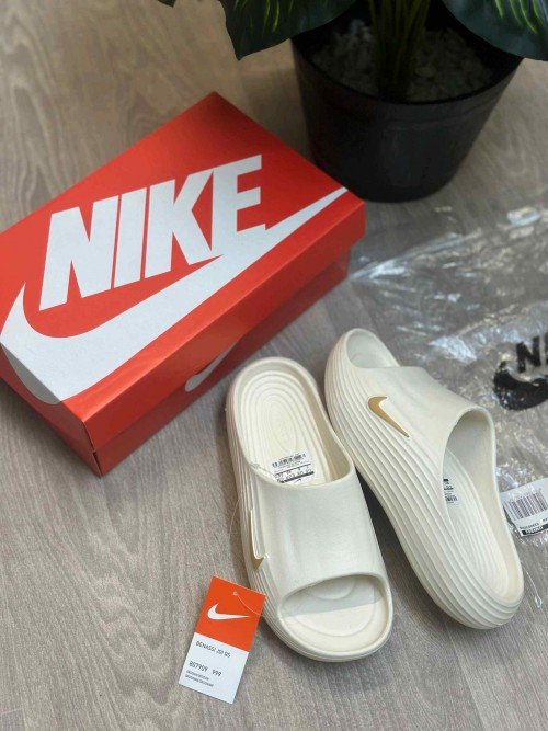 Nike React X Rejuven8 Cream Gold Slides - Image 2