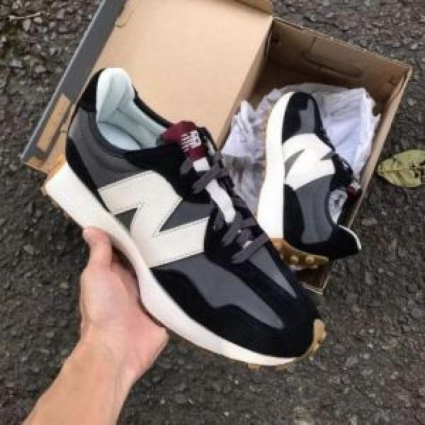 New Balancee 327 Moonbeam black Gum TOP BATCH UA - Image 3