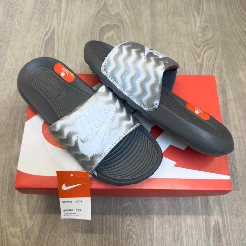 Nike Victori One Classic Textured Premium Grey Silver Flip-Flop
