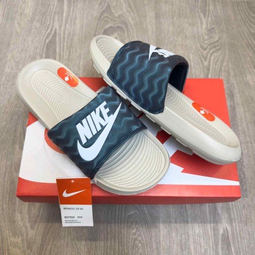 Nike Victori One Classic Textured Premium Beige Navy Flip-Flop