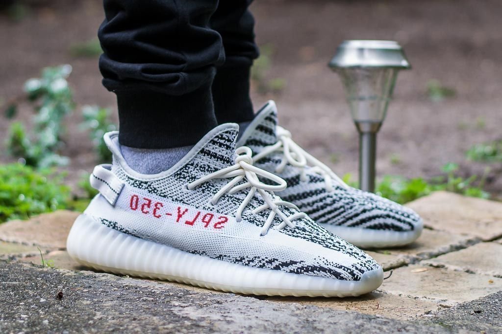Branded Yezzy Boost 350 Sply Zebra - Image 4