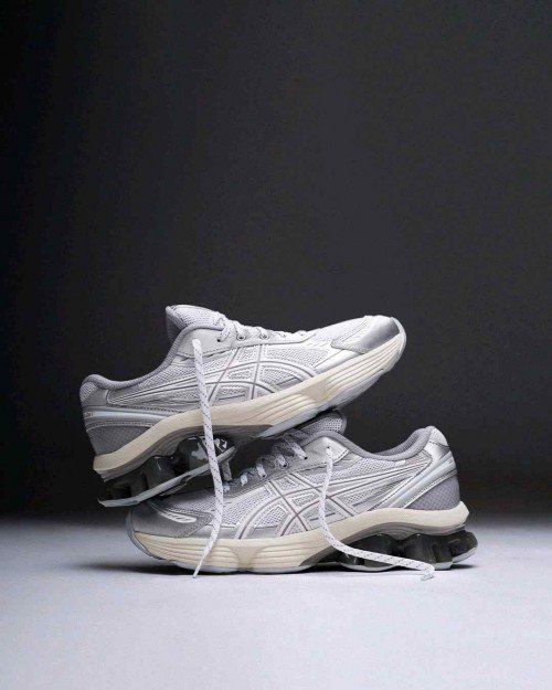 Asicss Gel-Kinetic Fluent White Silver TOP BATCH UA - Image 4