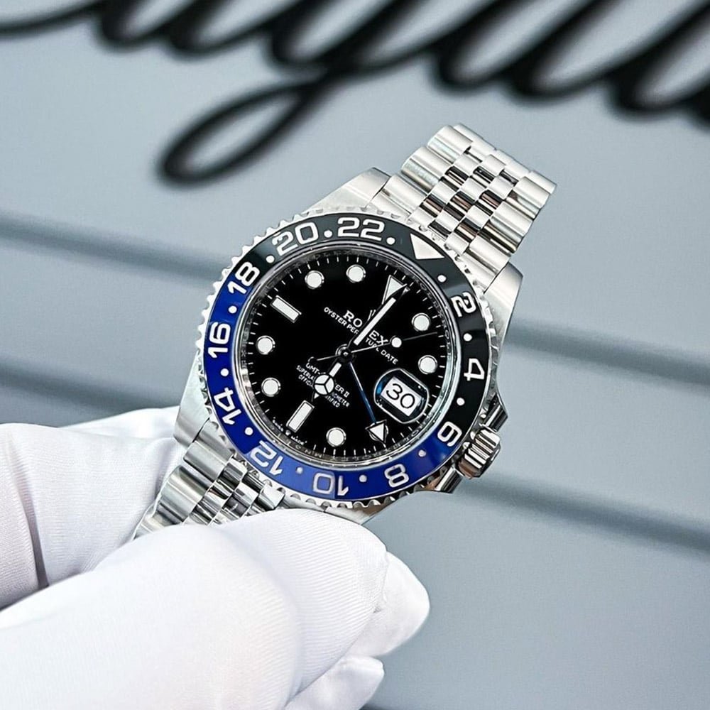 GMT-Master II  blue and black Cerachrom bezel black dial Jubilee bracelet. - Image 3