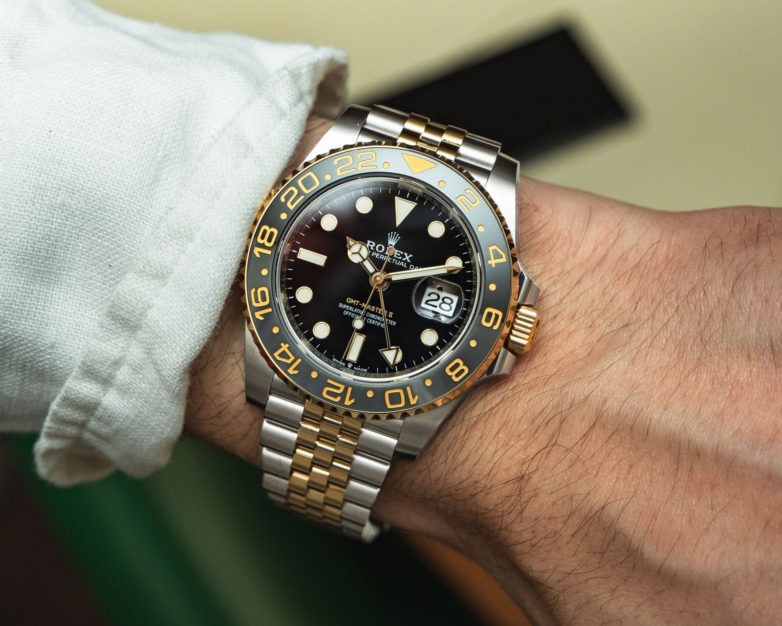 GMT-Master II yellow gold with a black dial and a Jubilee bracelet. - Image 3