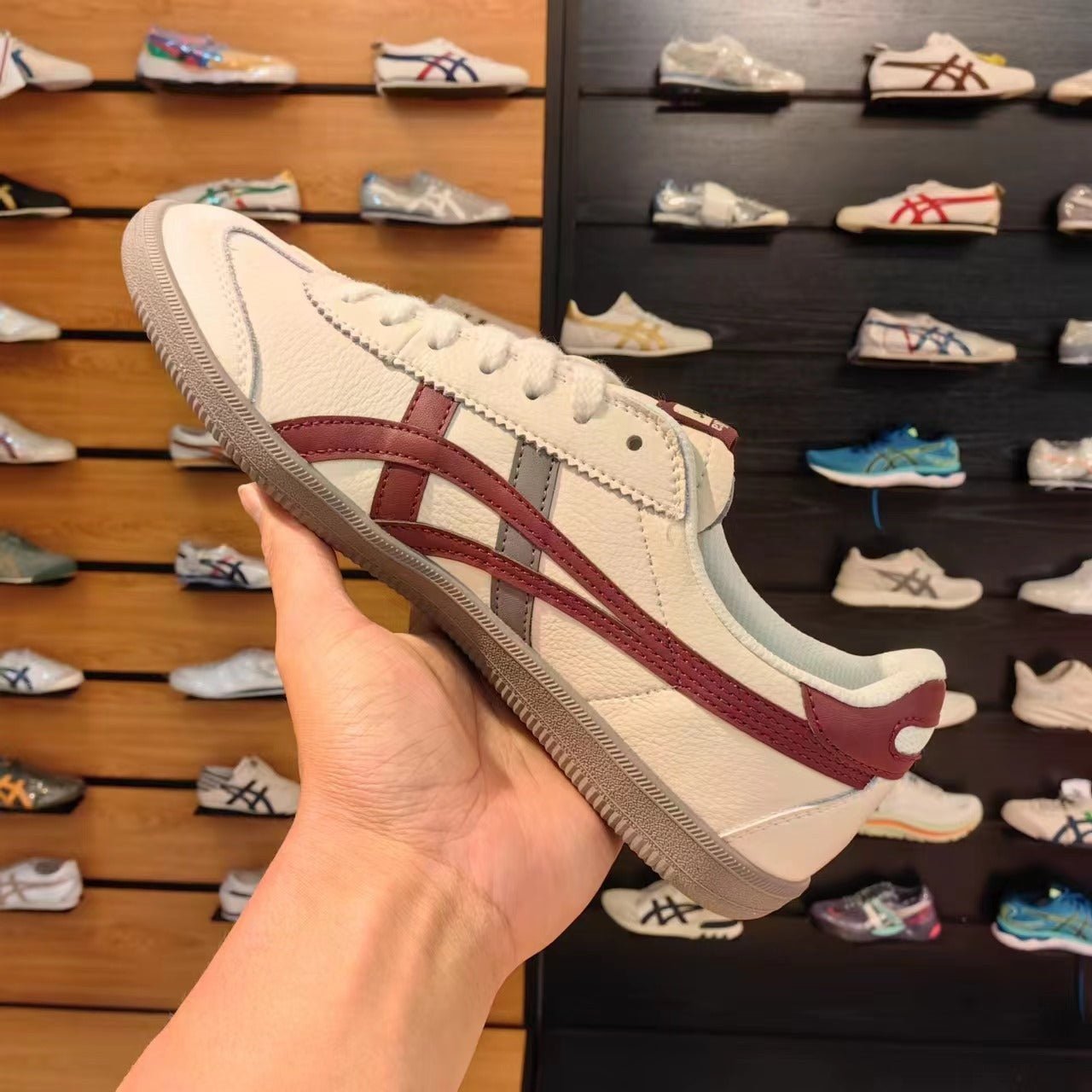 Branded Tiger Sneakers Tokuten  Cream Red - Image 3